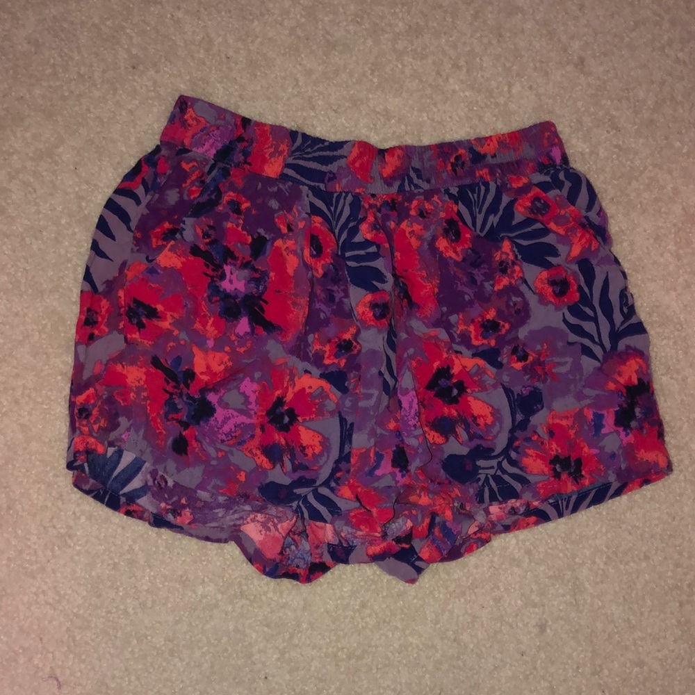 Flowy floral shorts